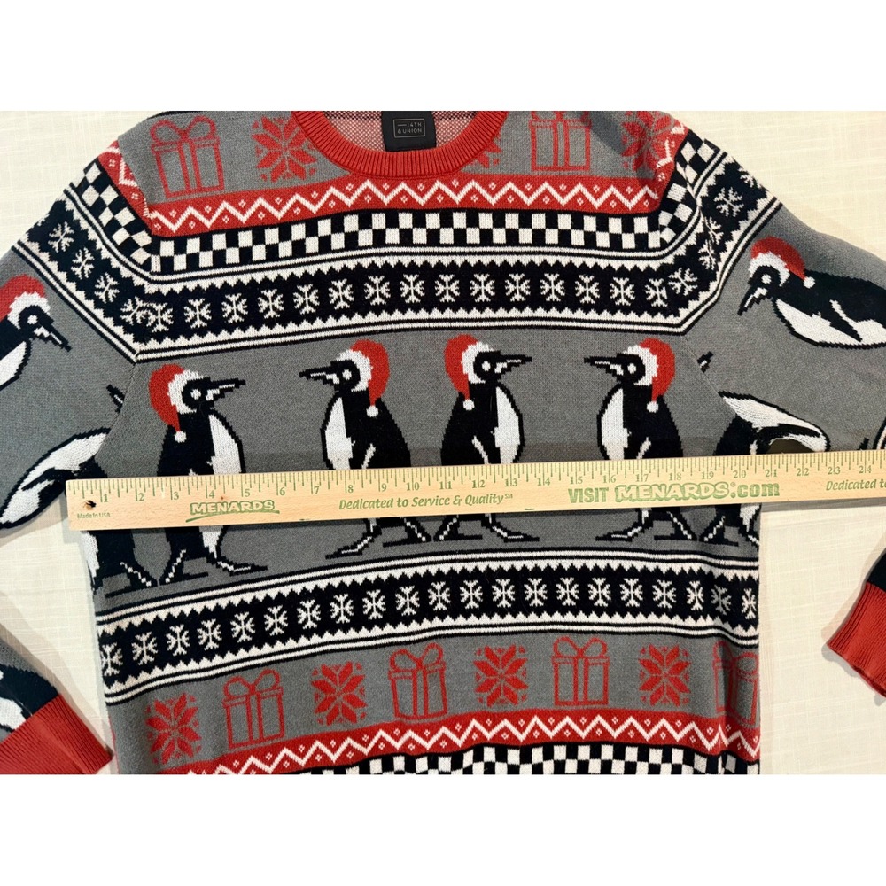14th & Union Penguin Ugly Christmas Sweater Men's Medium Novelty Graphic Knit - Picture 3 of 11